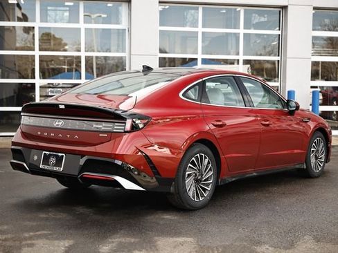 New 2026 Hyundai Sonata Limited image 2