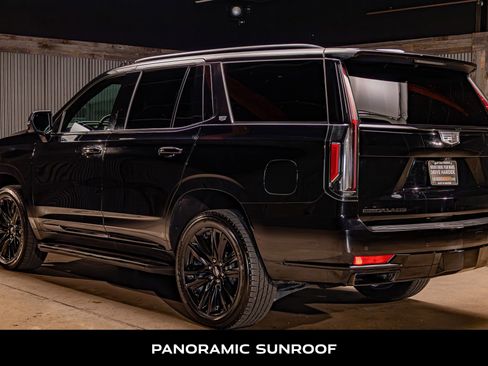 Used 2021 Cadillac Escalade Sport w/ LPO, Illumination Package image 6