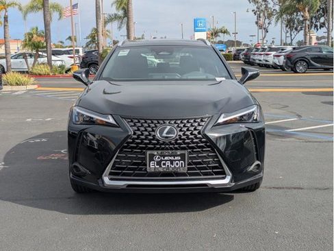 New 2026 Lexus UX 300h AWD image 2