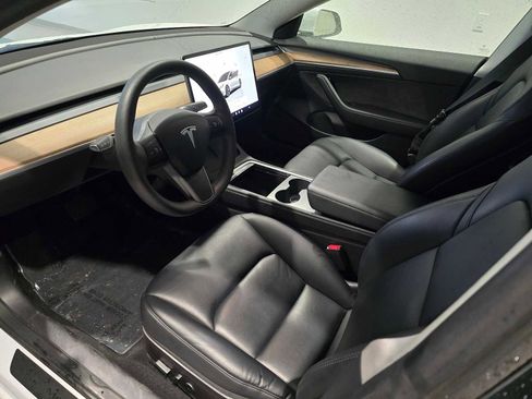 Used 2022 Tesla Model 3 image 5