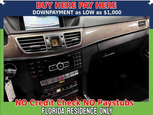 Used 2014 Mercedes-Benz E 350 4MATIC Sedan image 9