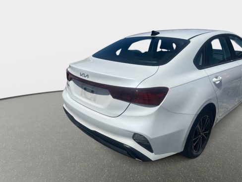 Certified 2024 Kia Forte LXS w/ LXS Technology Package FWD image 6