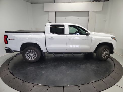 Used 2026 Chevrolet Colorado LT w/ Advanced Trailering Package AWD/4WD image 11