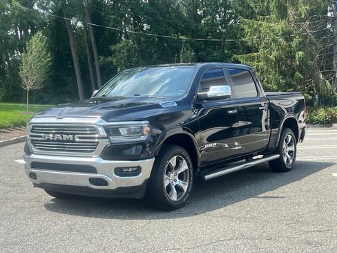 Used 2021 RAM 1500 Laramie AWD/4WD image 3