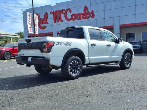 Used 2021 Nissan Titan PRO-4X w/ Pro-4x Convenience Package AWD/4WD image 6
