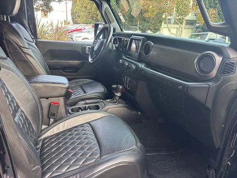 Used 2019 Jeep Wrangler Unlimited Sport S image 20