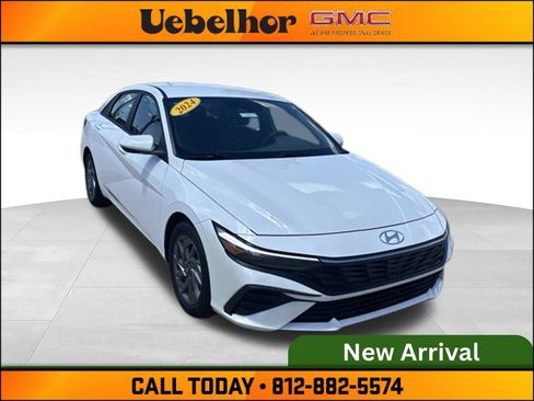 Used 2024 Hyundai Elantra SEL FWD image 1