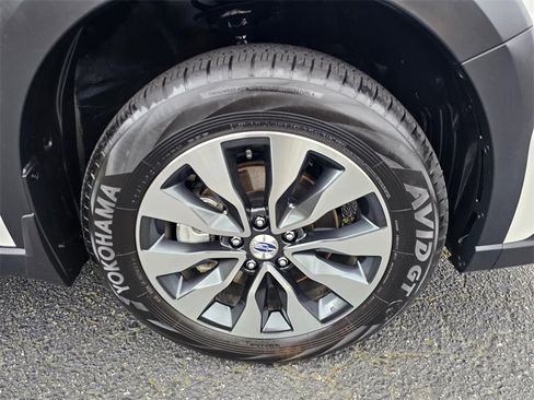 Certified 2023 Subaru Outback Limited image 9