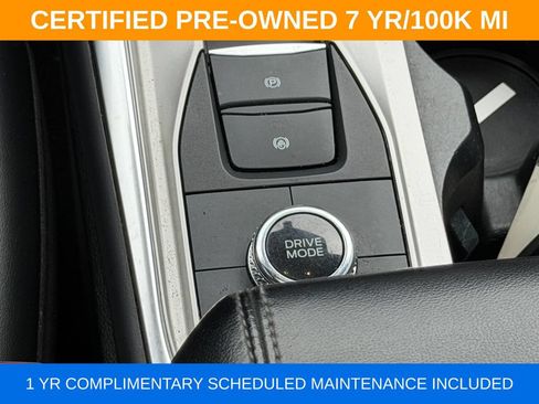 Used 2022 Ford Explorer XLT w/ Equipment Group 202A AWD/4WD image 16