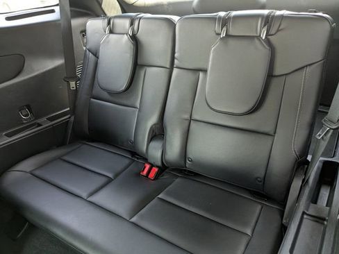 Used 2022 Ford Explorer Limited w/ Equipment Group 301A image 35