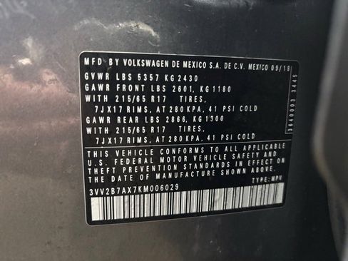 Used 2019 Volkswagen Tiguan SE w/ Panoramic Sunroof Package image 29