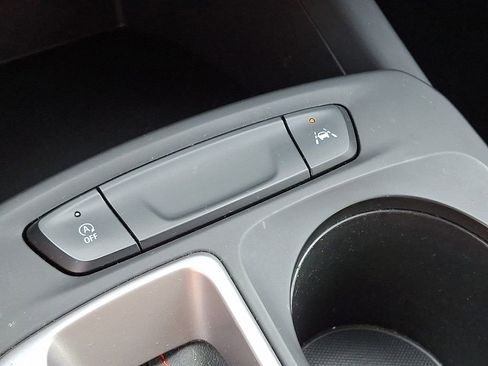 Used 2024 Chevrolet Trax RS w/ Driver Confidence Package image 22