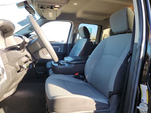 Used 2024 RAM 1500 Classic SLT image 13