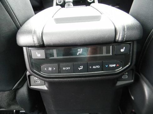 Used 2025 Toyota Grand Highlander AWD Hybrid image 24