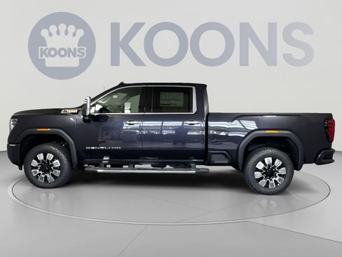 New 2026 GMC Sierra 2500 Denali w/ Denali Reserve Package AWD/4WD image 2
