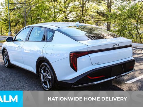 Used 2025 Kia K4 LXS image 5