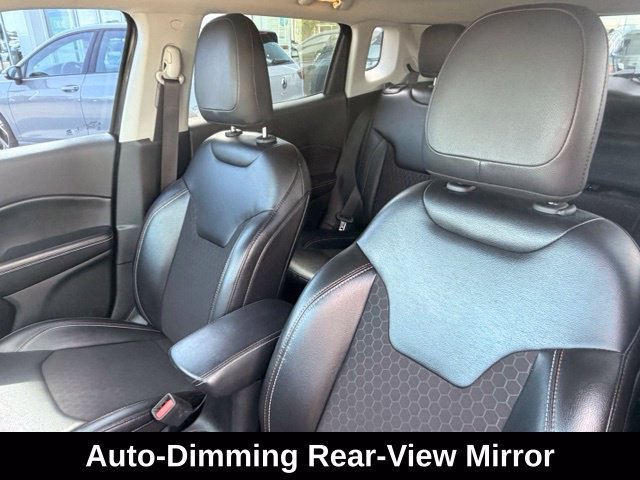 Used 2020 Jeep Compass Latitude w/ Popular Equipment Group FWD image 7