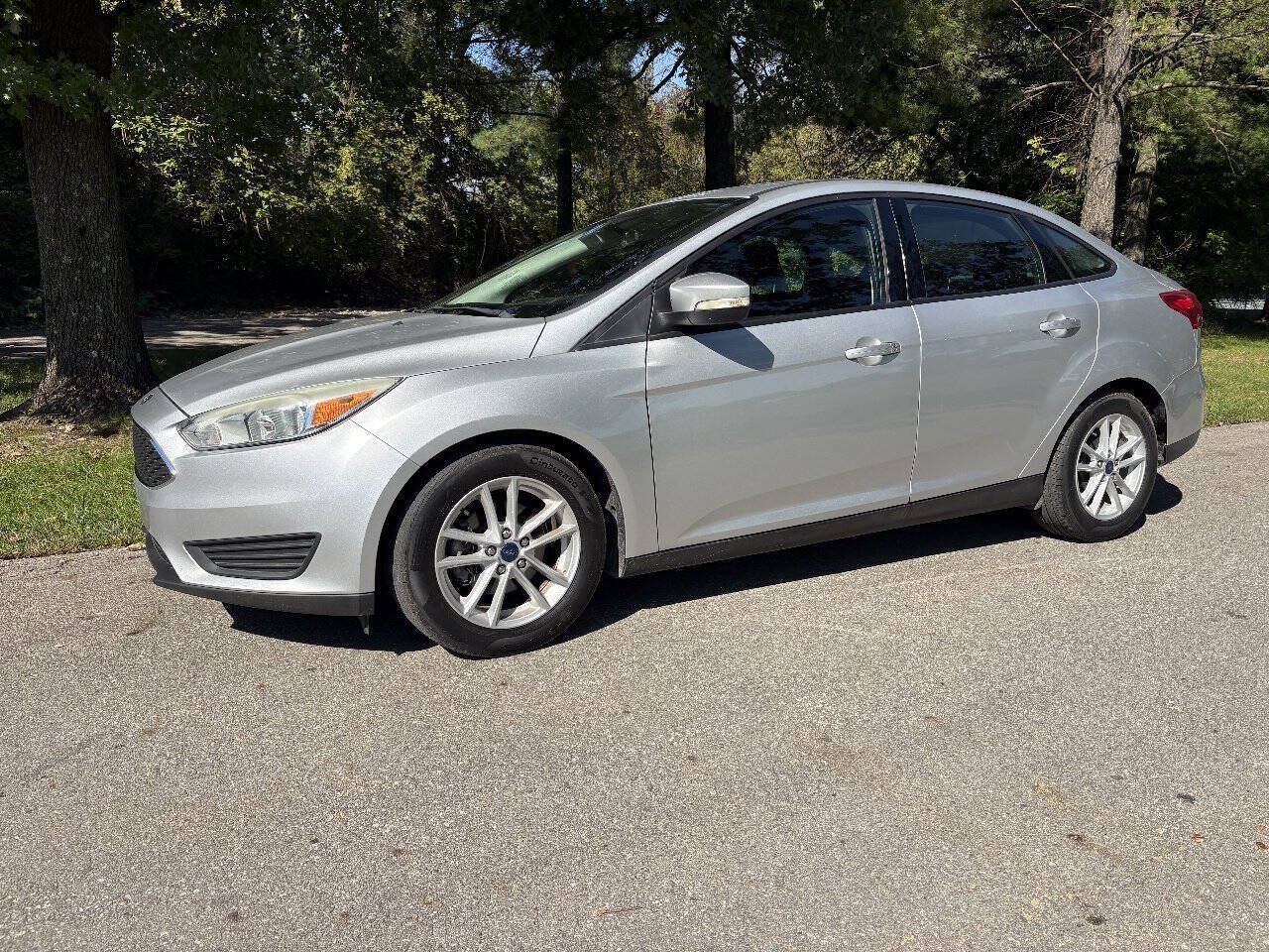 Used 2015 Ford Focus SE FWD image 3