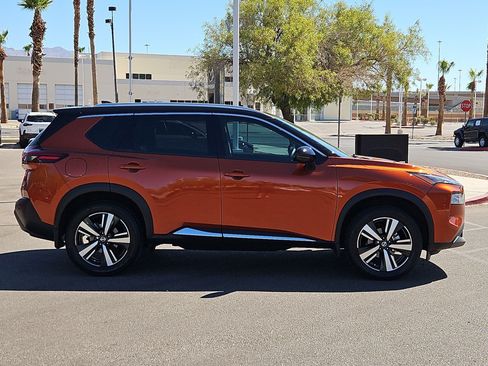 Used 2021 Nissan Rogue SL w/ Premium Package FWD image 6