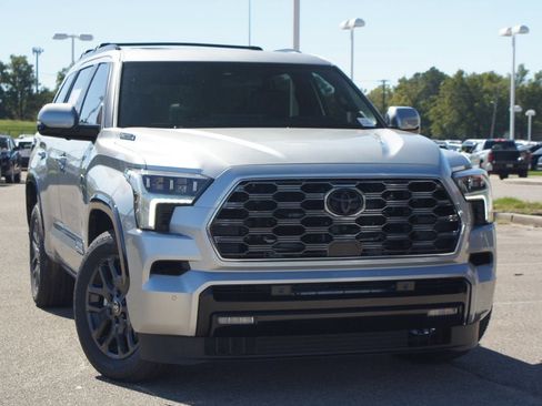 Used 2026 Toyota Sequoia Platinum w/ Tow Technology Package AWD/4WD image 7