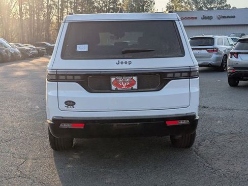 New 2026 Jeep Grand Wagoneer 4WD w/ Premium Group I image 12