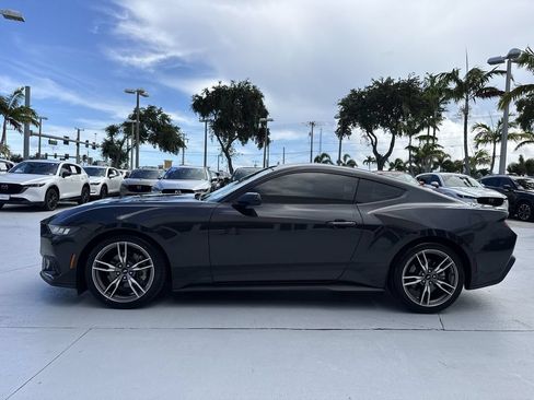 Used 2024 Ford Mustang Coupe RWD image 27
