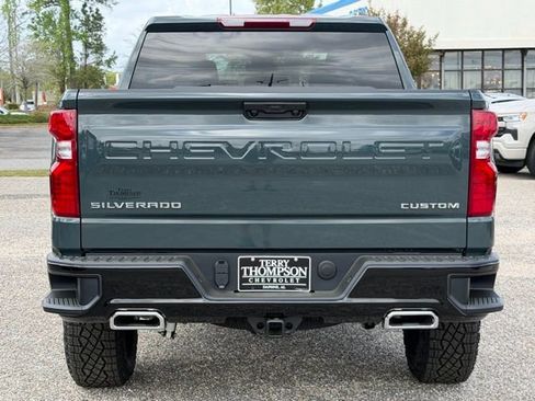 New 2026 Chevrolet Silverado 1500 Custom Trail Boss AWD/4WD image 3
