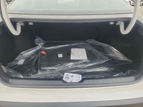 New 2025 Kia K4 LXS image 21