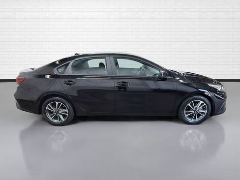 Used 2024 Kia Forte LXS FWD image 10