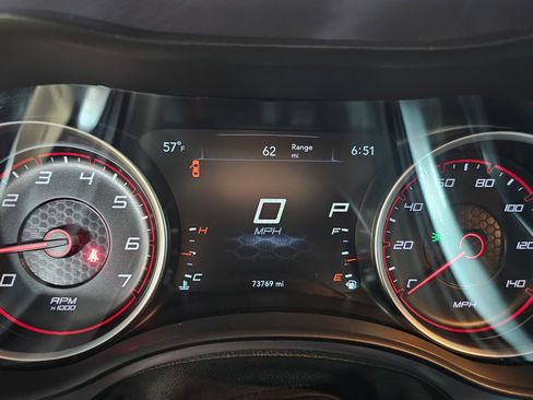 Used 2019 Dodge Charger SXT w/ Driver Confidence Group AWD/4WD image 34