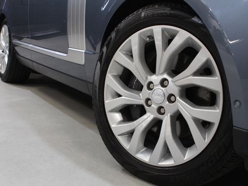 Used 2021 Land Rover Range Rover Westminster Edition image 16