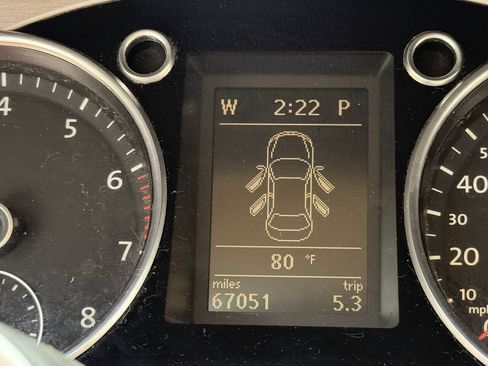 Used 2012 Volkswagen CC Lux Limited FWD image 50