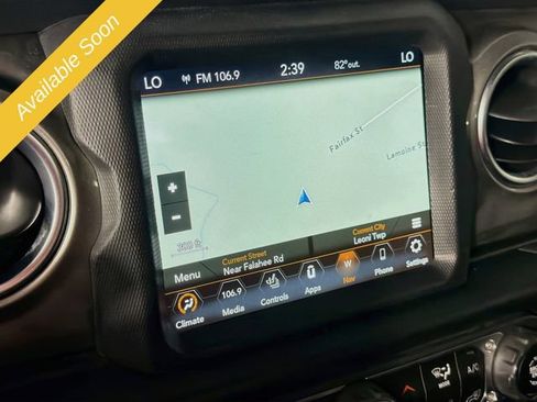 Used 2021 Jeep Wrangler Unlimited Sahara w/ Uconnect 4C Nav & Sound Group AWD/4WD image 14
