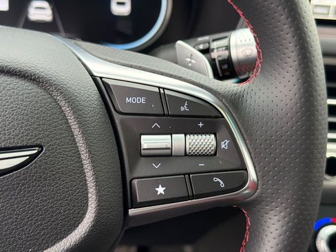 Used 2025 Genesis G70 2.5T w/ Sport Prestige Package image 25