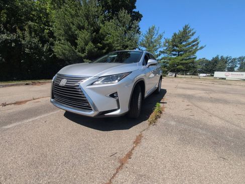 Used 2017 Lexus RX 350 FWD image 17