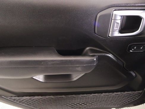 Used 2025 Jeep Wrangler Sport image 14