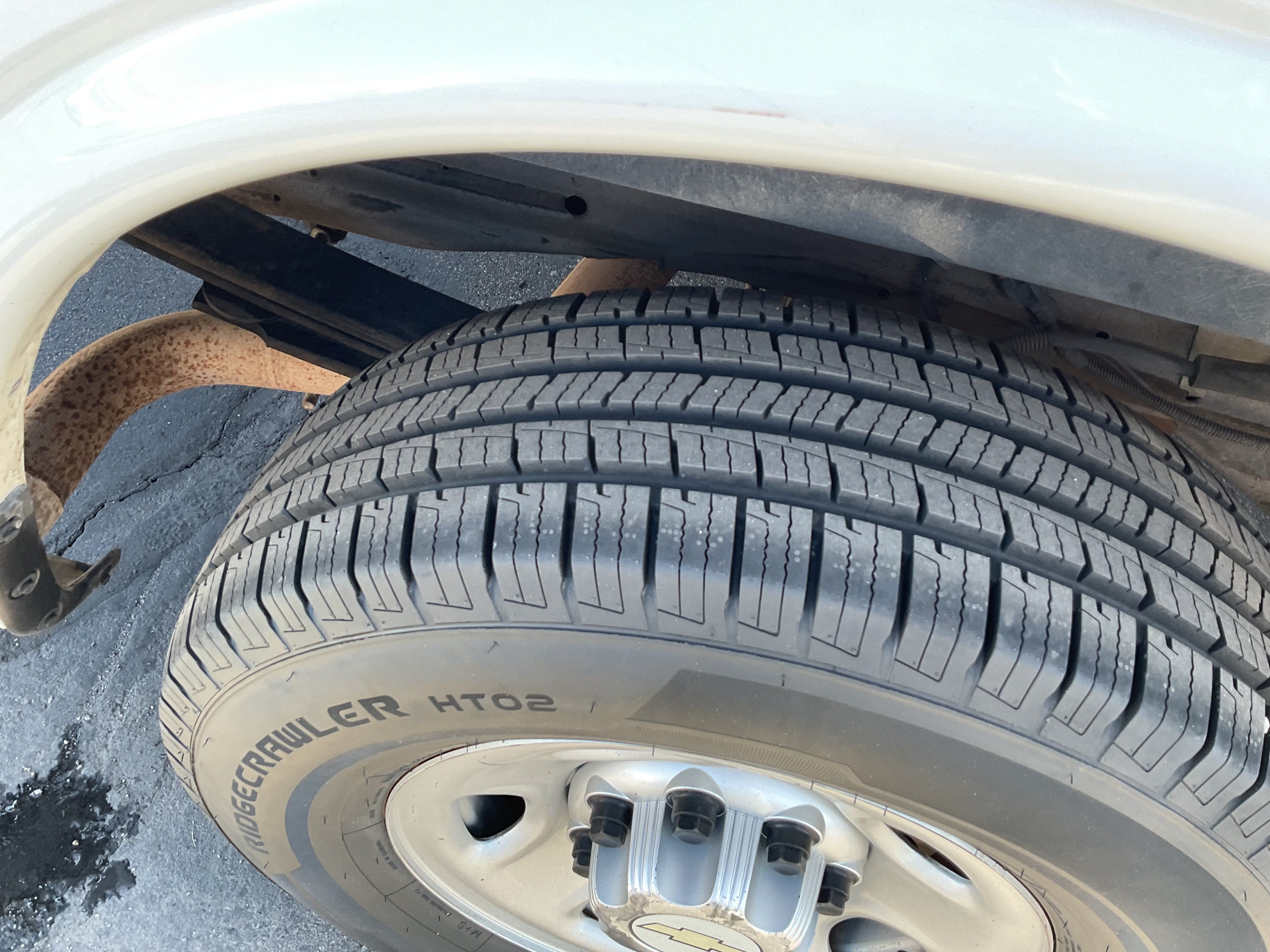 Used 2013 Chevrolet Express 2500 RWD image 12