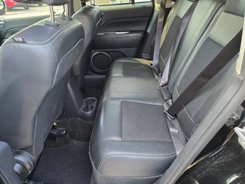 Used 2016 Jeep Compass Latitude AWD/4WD image 18