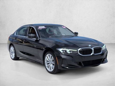 Used 2024 BMW 330i Sedan w/ Convenience Package RWD image 3