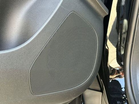 New 2025 Buick Envista Preferred image 17