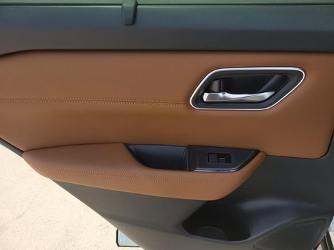 New 2026 Nissan Rogue Platinum AWD/4WD image 17