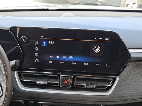 Used 2025 Chevrolet TrailBlazer LT AWD/4WD image 20