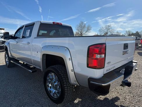 Used 2015 GMC Sierra 2500 SLT w/ Duramax Plus Package image 7