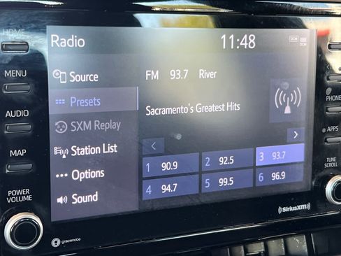 Used 2022 Toyota Corolla SE image 18