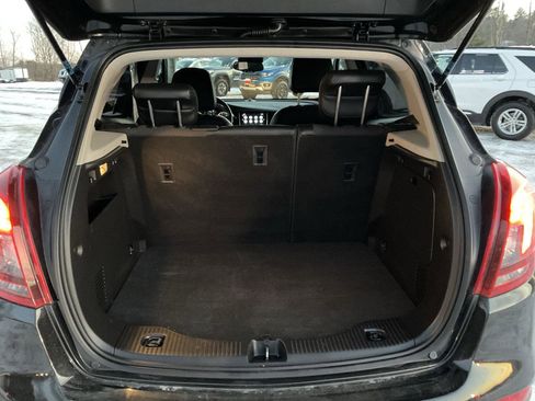 Used 2020 Buick Encore Preferred image 22