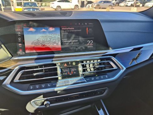 Used 2020 BMW X5 sDrive40i w/ M Sport Package image 11