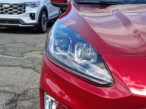 Used 2020 Ford Escape SEL image 28