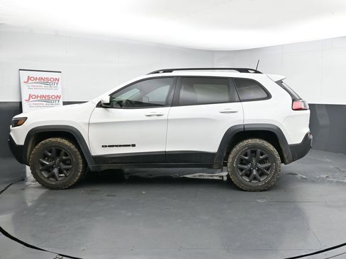 Used 2019 Jeep Cherokee Latitude image 5