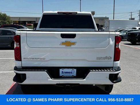 Used 2023 Chevrolet Silverado 2500 High Country w/ Technology Package AWD/4WD image 8