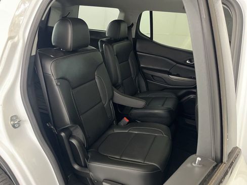 Used 2023 GMC Acadia SLT w/ Elevation Edition FWD image 21